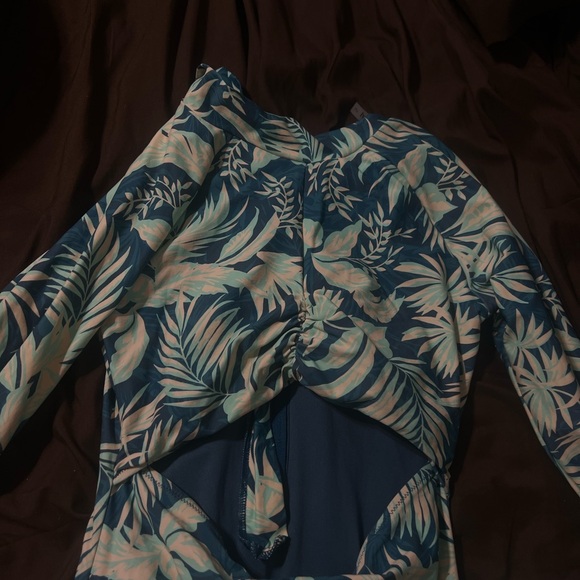 RIPCURL surf suit - Picture 12 of 12